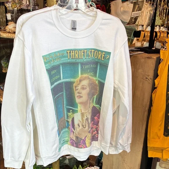 Thrift Store Vintage Graphic White Sweatshirt - Picture 1 of 1